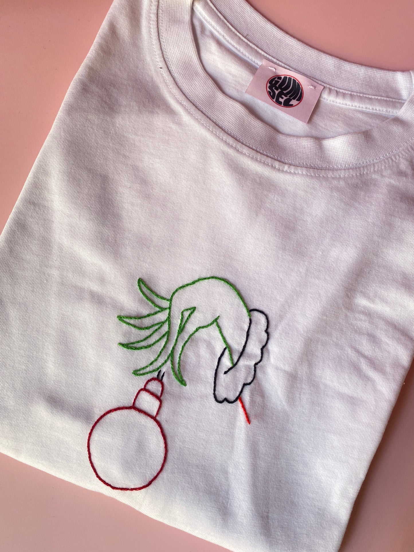 T-SHIRT "GRINCH E PALLINA"